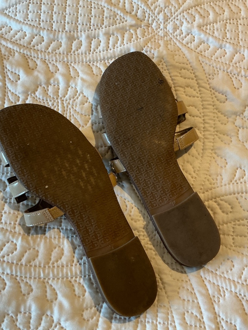 Sam Edelman Bay Sandals slide tan slip on patent classic summer spring shoes 9.5 - Picture 11 of 11